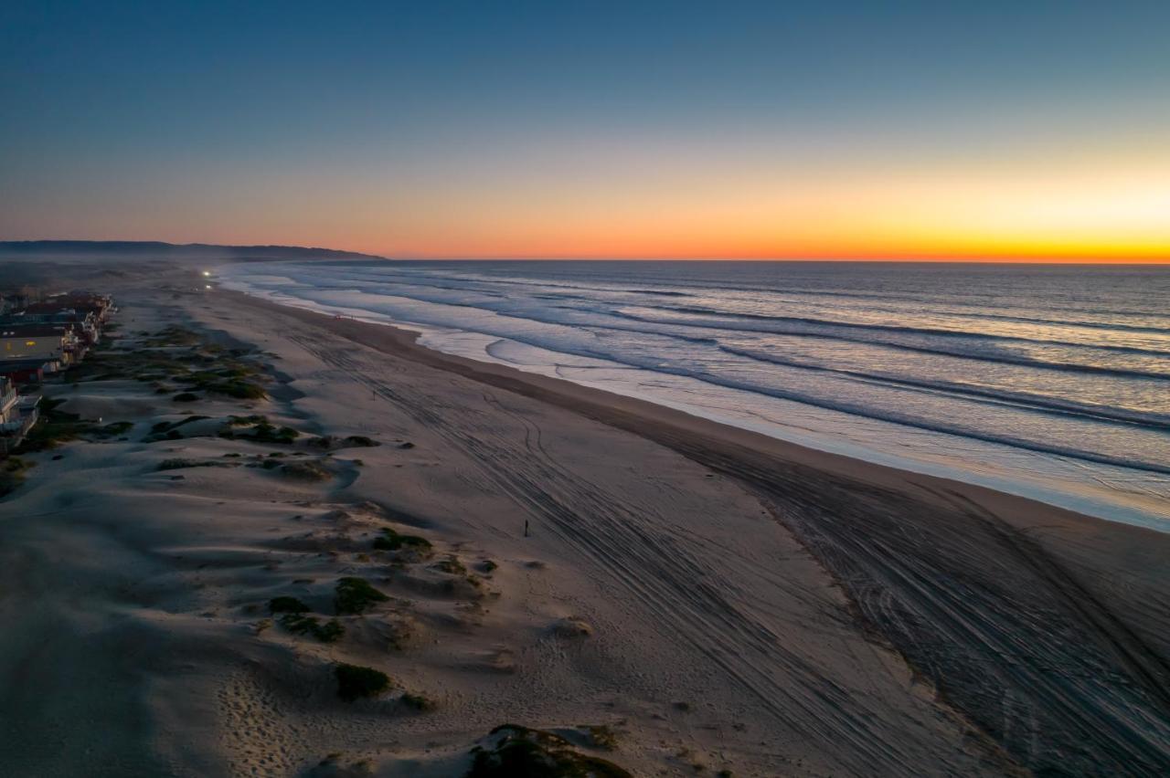 Steps To #Pismobeach With Poker, Foosball, Free Ev Charger, And Bikes Oceano Exterior foto